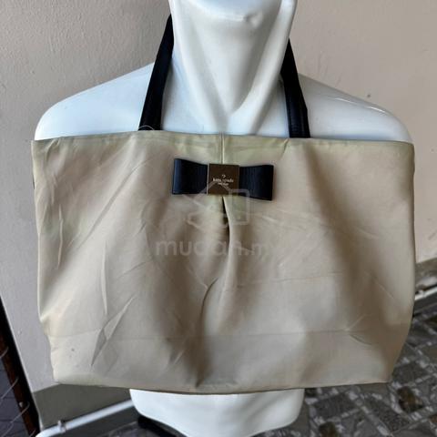kate spade(ケイトスペード)-VERANDA PLACE NYLON SMALL EVIE kate spade(ケイトスペード)-VERANDA PLACE NYLON SMALL EVIE