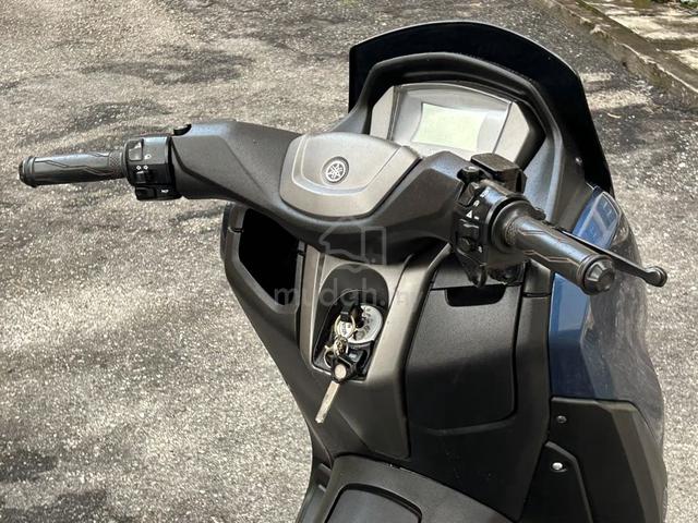 2024 YAMAHA NMAX V2 N MAX N-MAX 1Owner LIKE NEW - photo 12 of 21