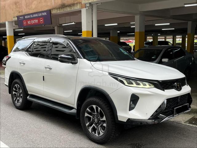 2022 Toyota FORTUNER VRZ 2.8L (39K LOW MILEAGE !) - 1