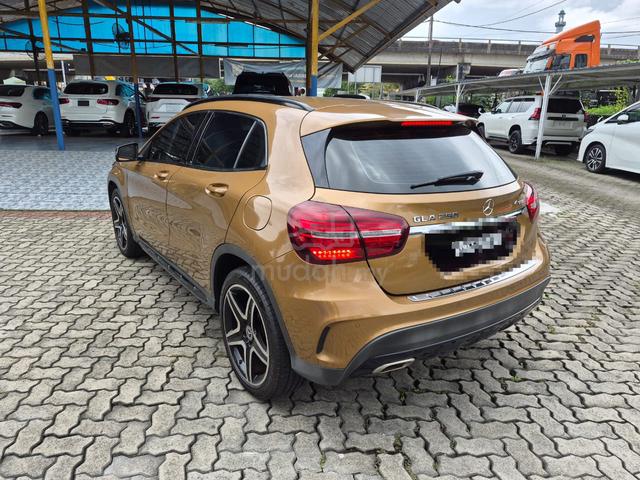 2017 Mercedes Benz GLA250 4MATIC AMG LINE , OFFER - 3