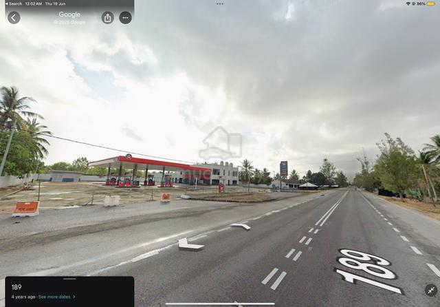 Untuk Disewa / For Rent Retail Space /Petrol Station Tok Bali Kelantan 1