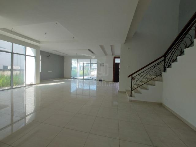 Meru Freehold Double Storey Semi-D House For Sales 4
