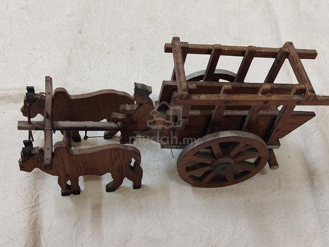 old wooden bullock . - photo 6 of 6