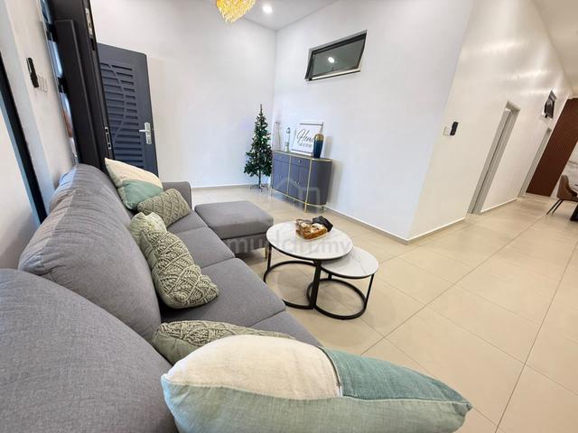 FREEHOLD FULLY RENOVATED & REBUILT Terrace @ Ujong Pasir 1