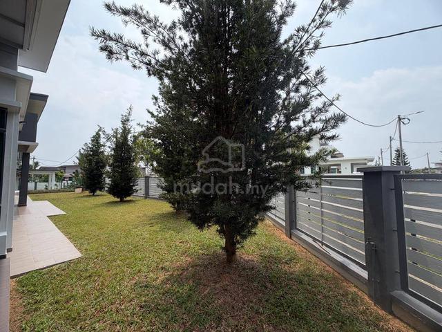 Corner Lot Freehold Bungalow Paya Rumput Perdana Taman Siantan Cheng 1