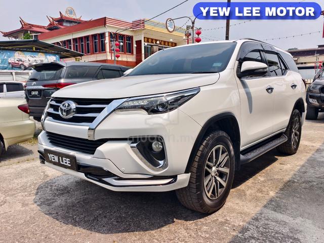 2016 Toyota FORTUNER 2.7 TRD (A) - 4