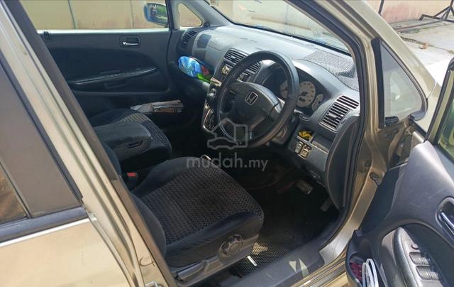 Honda STREAM RN3 2.0 (A) TYPE IS - 2