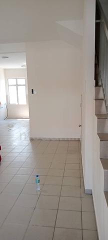 Rumah sewa Prima PD dekat Lukut Basic Unit 1