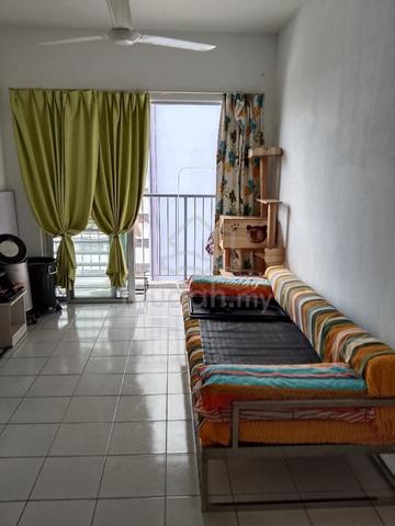 Middle Room @ Residensi Jalilmas 1