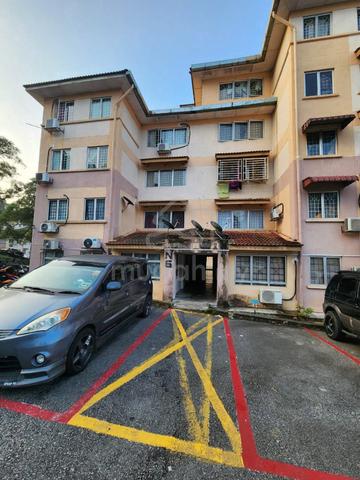 saujana apartment 1