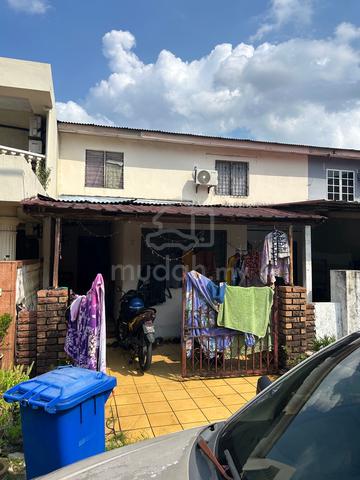 Shah Alam, Seksyen 18 1