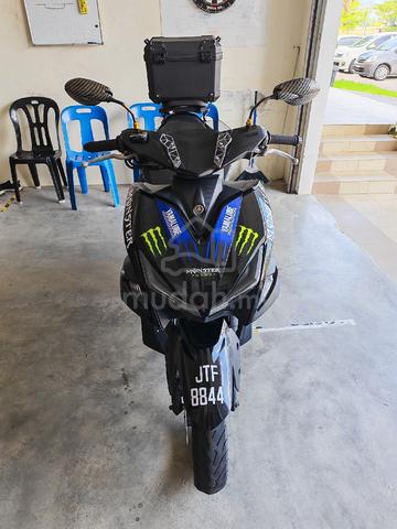 Carousel Image