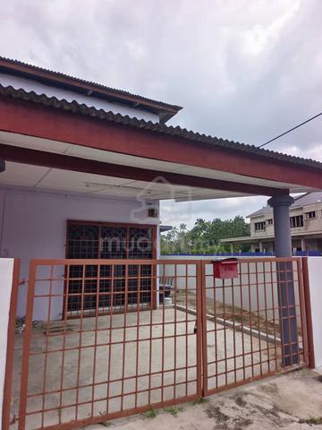 Corner Lowcost Double Storey Clean House For Rent. 1