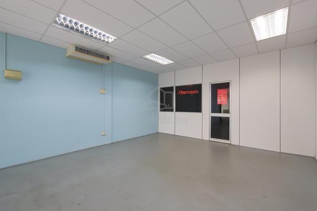 (Kuantan) Prime Area - shoplot Freehold in town area 1