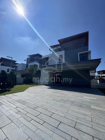 Long Branch❗️3 Storey Bungalow House at Kota Kemuning for Sale 🏡 1