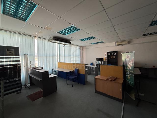 Wisma D Sulaman Third floor office for rent Empty 1