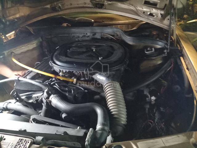 1987 Mercedes Benz 190E 2.0 (A) - 2