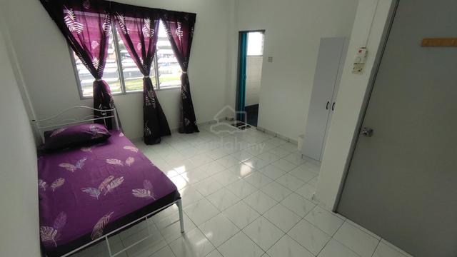 Bilik MASTER w BATHROOM saiz BESAR non sharing ada lif GUARD 24 HR 1