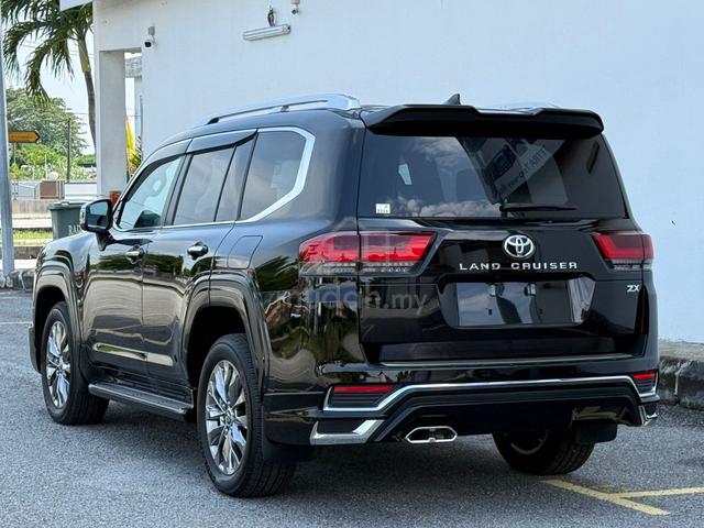 2024 Land CRUISER 3.5 ZX FULL BLACK FULLY LOADED - 5