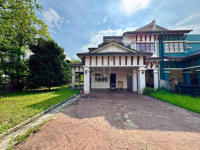 Cozy Corner Double Storey House In Southern Bkit Jelutong 1