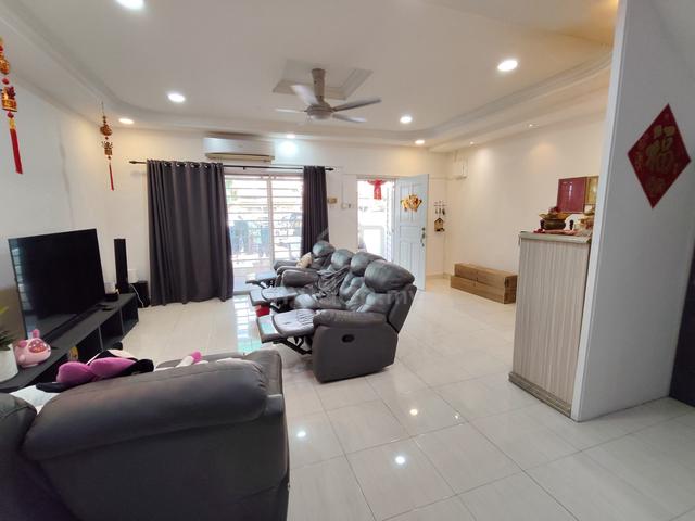 2 storey house Taman Mutiara Puchong 1