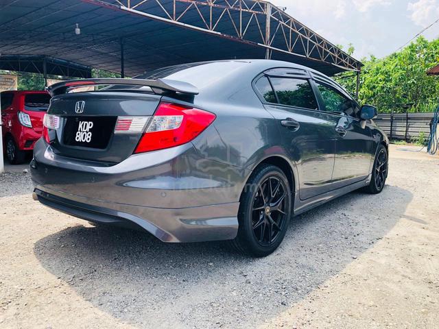 2013 Honda CIVIC 1.8 S (A) - 4