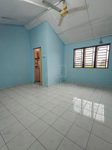 Rumah Teres 2 Tingkat, Balakong 1