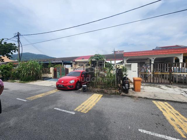 Single Storey Terrace House For Sale – Taman Ehsan 1