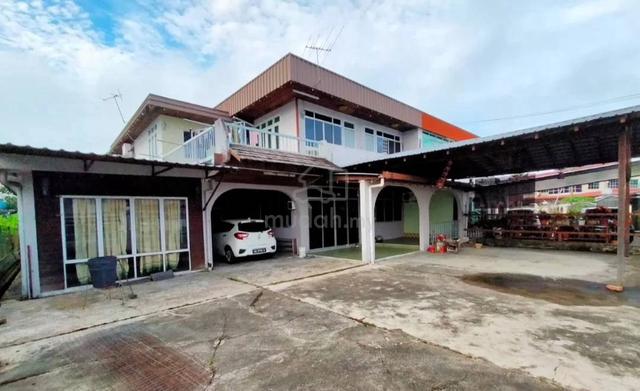 Sibu Jalan Merdeka (Near Rejang Park) Huge Semi-D | 12 Points Land 1