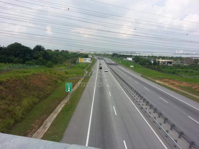 2 Ekar Tanah Industri Pulau Meranti Puchong sebelah SKVE 1