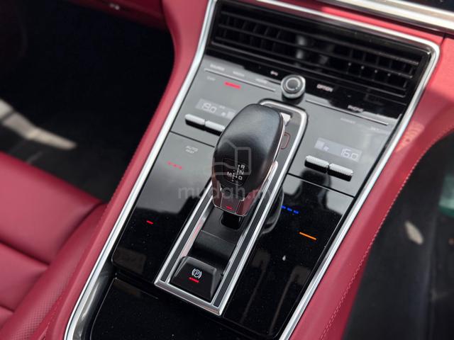 UNREG 2021 Porsche PANAMERA BASELINE 3.0L - 4