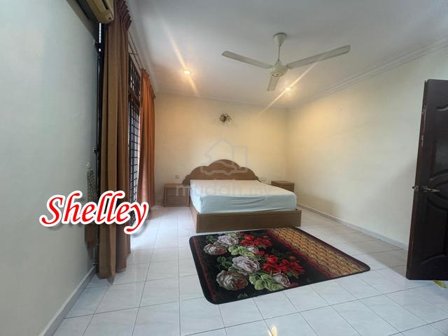 Alma 2storey end lot partly furnish for rent 1