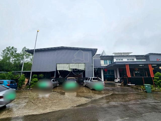 Muara Tabuan Semi-D Warehouse for Rent 1