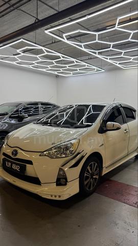 2013 Toyota PRIUS C 1.5 TRD SPORTIVO (HYBRID) - 2