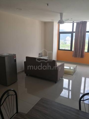 E Suite-Designer Suite @ Emerald Avenue 1