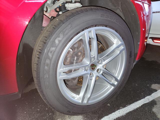 2022 Porsche MACAN 2.0 (A) BASE lsbrown fl2 tscree - 3