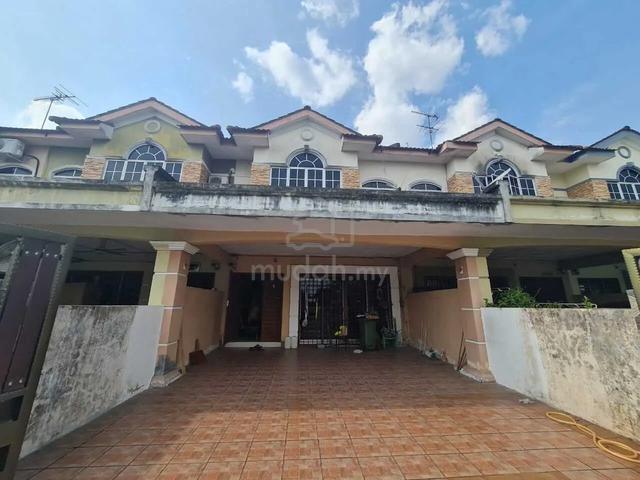 Rumah Teres Dua Tingkat Untuk Dijual Di Taman Tawas Mewah Tasek 2