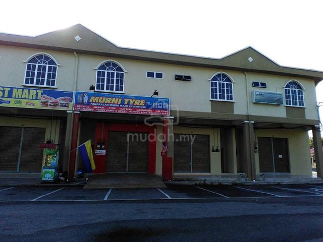 Tepi Jalan Utama Kangar Rumah Pejabat Kelas Besar Kechor Kangar Perlis 1