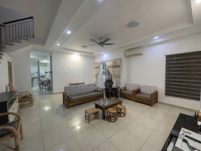 Fully Renovated 2 Storey Semi-D Horizon Hills Gateway 1