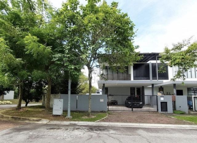 Corner Lot Semi D Double Storey, Taman Jenderam Harmoni, Harmony Park 1