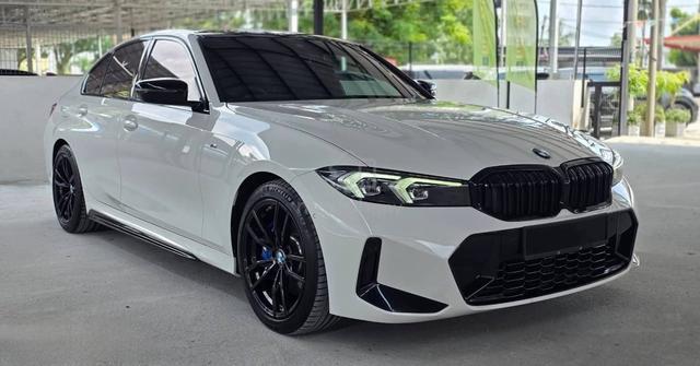 2023 Bmw 320i 2.0 M SPORT (A) FS+UNDER WARRANTY - 3