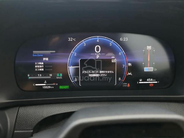 2024 TOYOTA Crown RS Advanced / 15k KM / SUNROOF - 3
