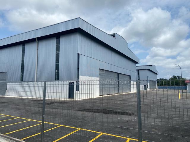 3 unit warehouse damansara Kuantan 1