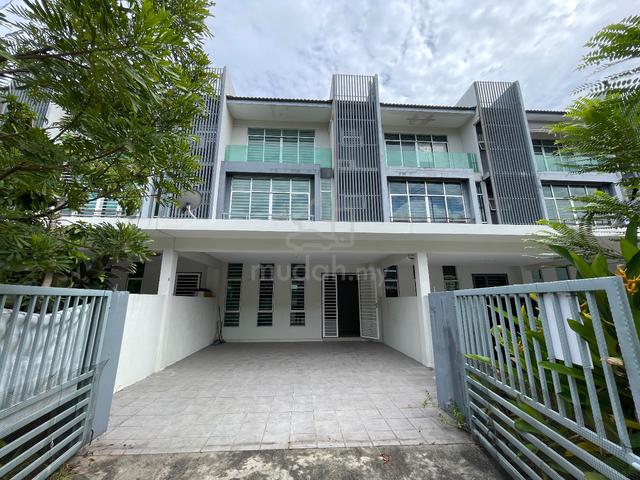 For Sale FREEHOLD Renovated 3 Storey Terrace House Bangi Avenue Kajang 1