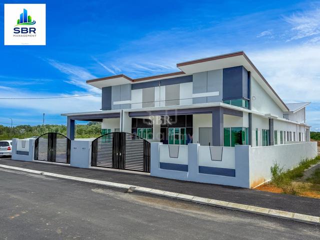 XXL Rumah Berkembar Setingkat Dekat Seri Iskandar / Tronoh 1