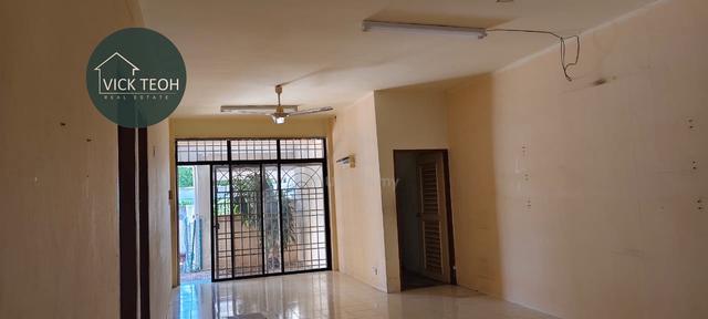 Ground Floor Townhouse Jalan Kenari Unfurnished Sungai Ara Bayan Lepas 1