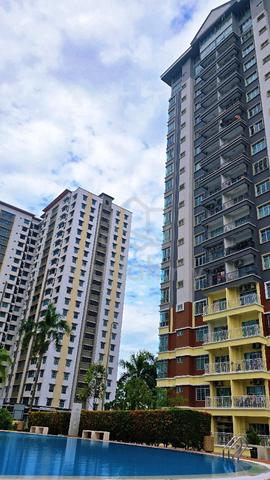 Unipark Condo | Air-Cond Room 1