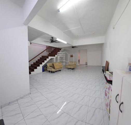 Telok Panglima Garang 2 storey endlot house nice location near school 1