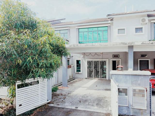 [Spacious] Rumah Teres 2 Tingkat, Taman Bukit Jelutong, Mantin 1