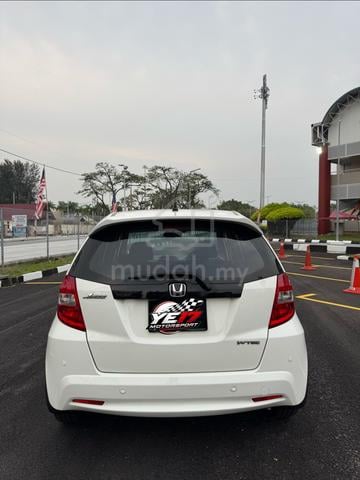 2014 Honda JAZZ GE 1.5 VTEC AUTO - 4